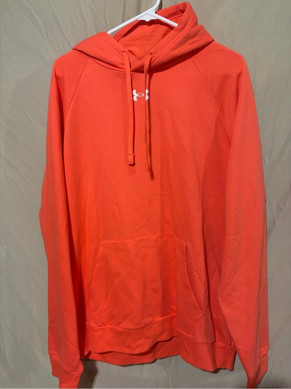 Under armour sweatshirt
